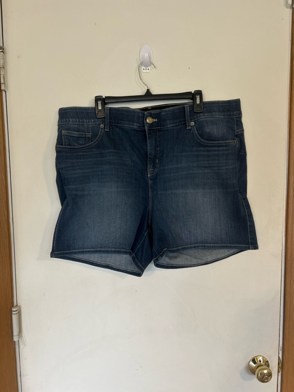 Torrid Size 22 Dark Blue Denim Shorts premium Stretchy Waist